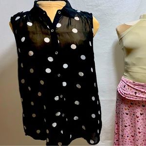 No Boundaries - Black & White Polka Dot Sheer, Button Up, Sleeveless Top Size XL